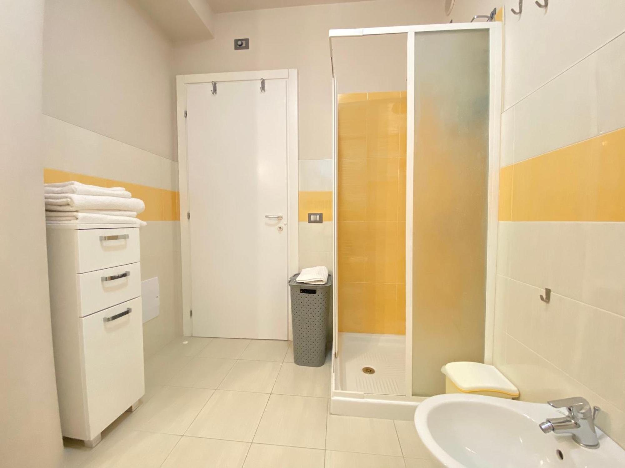 M.D.A. Apartment ตอสโกลาโน มาแดร์โน ภายนอก รูปภาพ