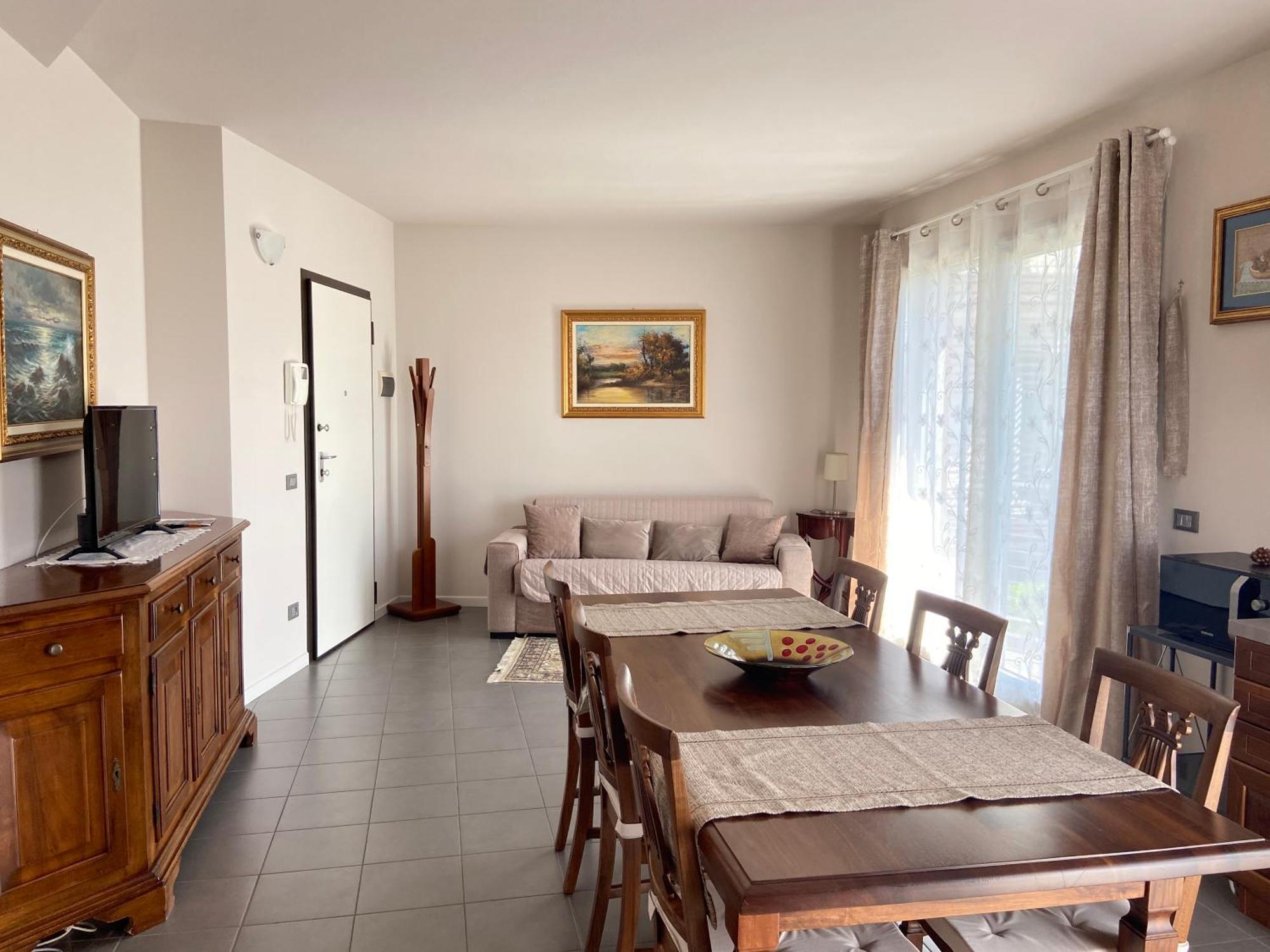 M.D.A. Apartment ตอสโกลาโน มาแดร์โน ภายนอก รูปภาพ